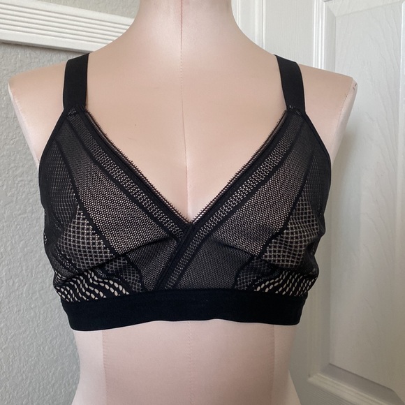 Awake to lace bra.. Lululemon DD34 NEW - Picture 2 of 10